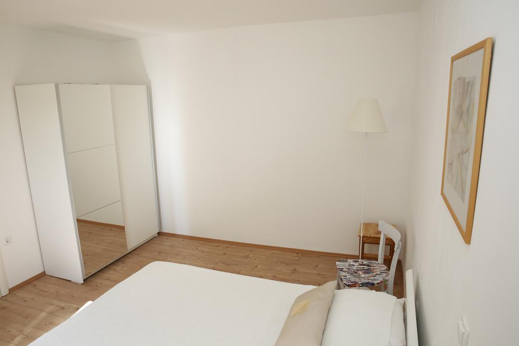 Apartment Udovicic Vodice Rom bilde