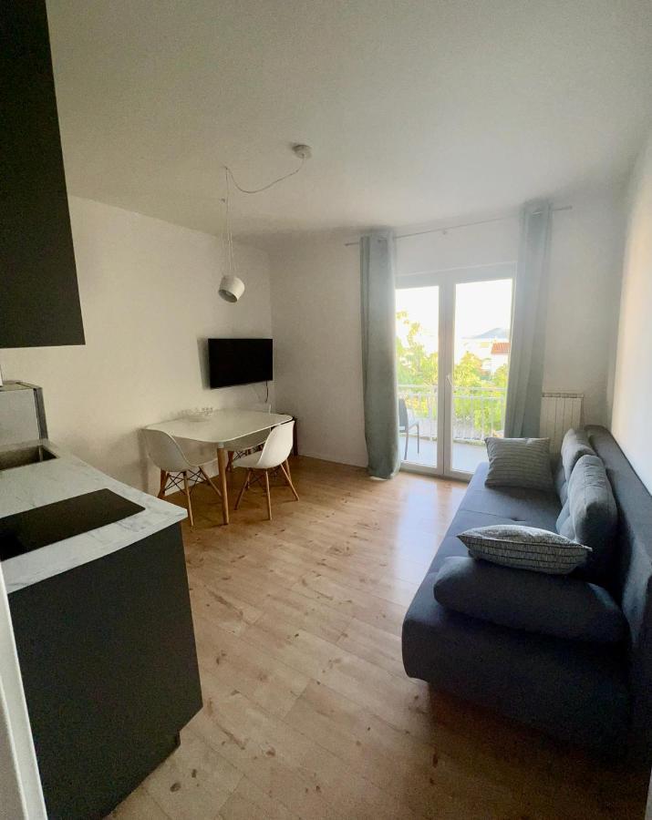 Apartment Udovicic Vodice Eksteriør bilde